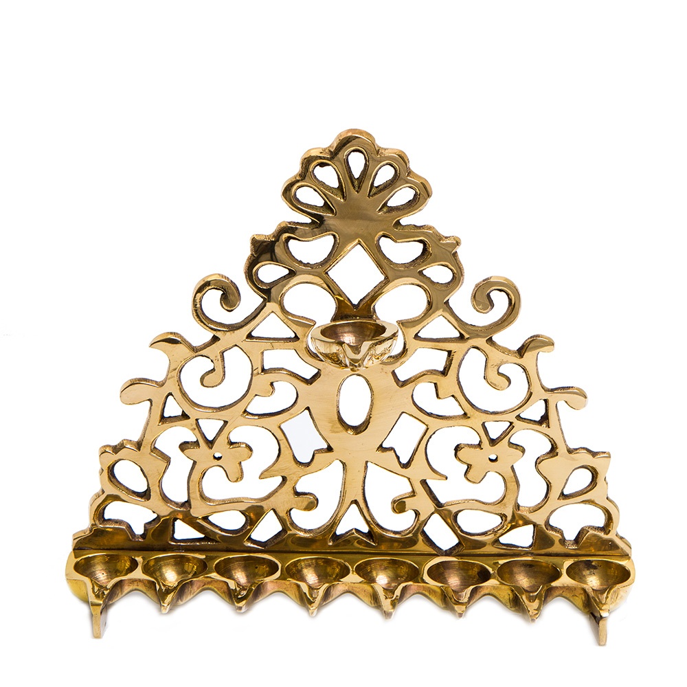 חנוכיית פליז יצוק - מוטיבים צמחיים