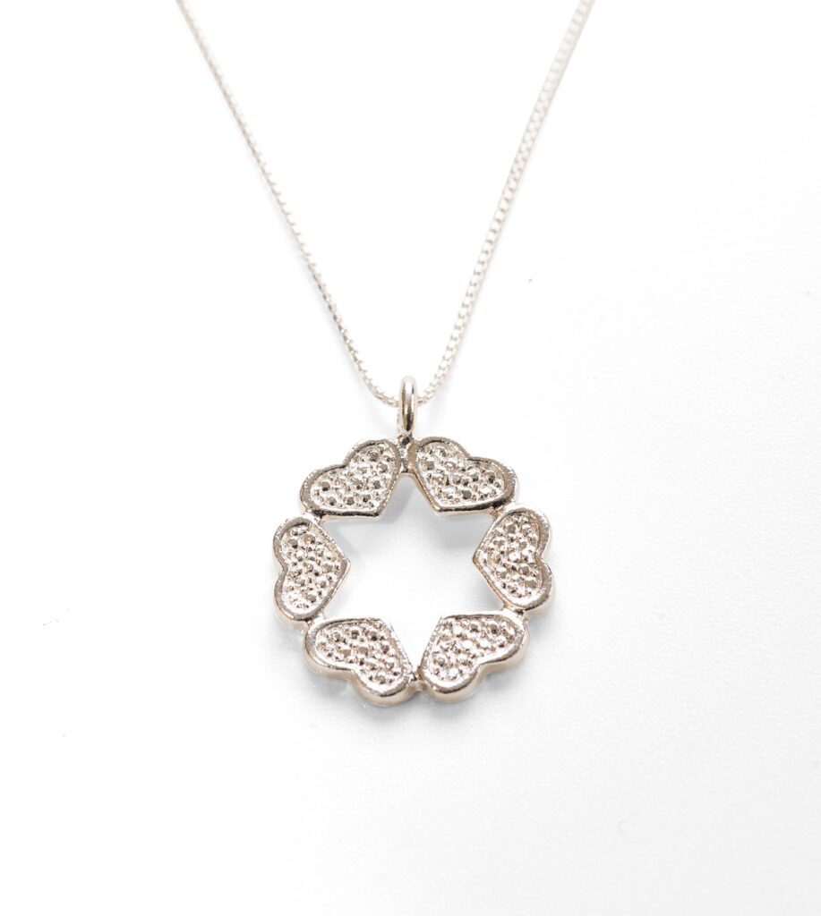 שרשרת מגן דוד לבבות - כסף