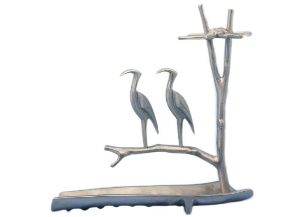 חנוכיה אנפות ומוביל מים